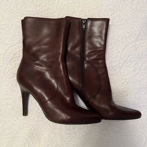 Nine West - brown leather ankle boots